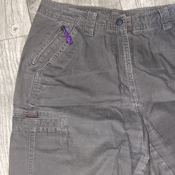 LL BEAN CARGO PANTS 8/M TALL Brown Distressed Hiking Camping - Picture 5 of 6